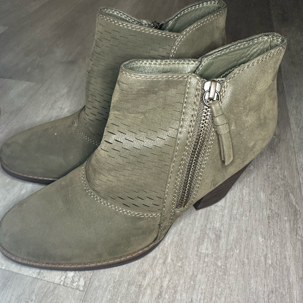 Baretraps booties size 7. Olive green. 3 inch heel. Excellent condition.